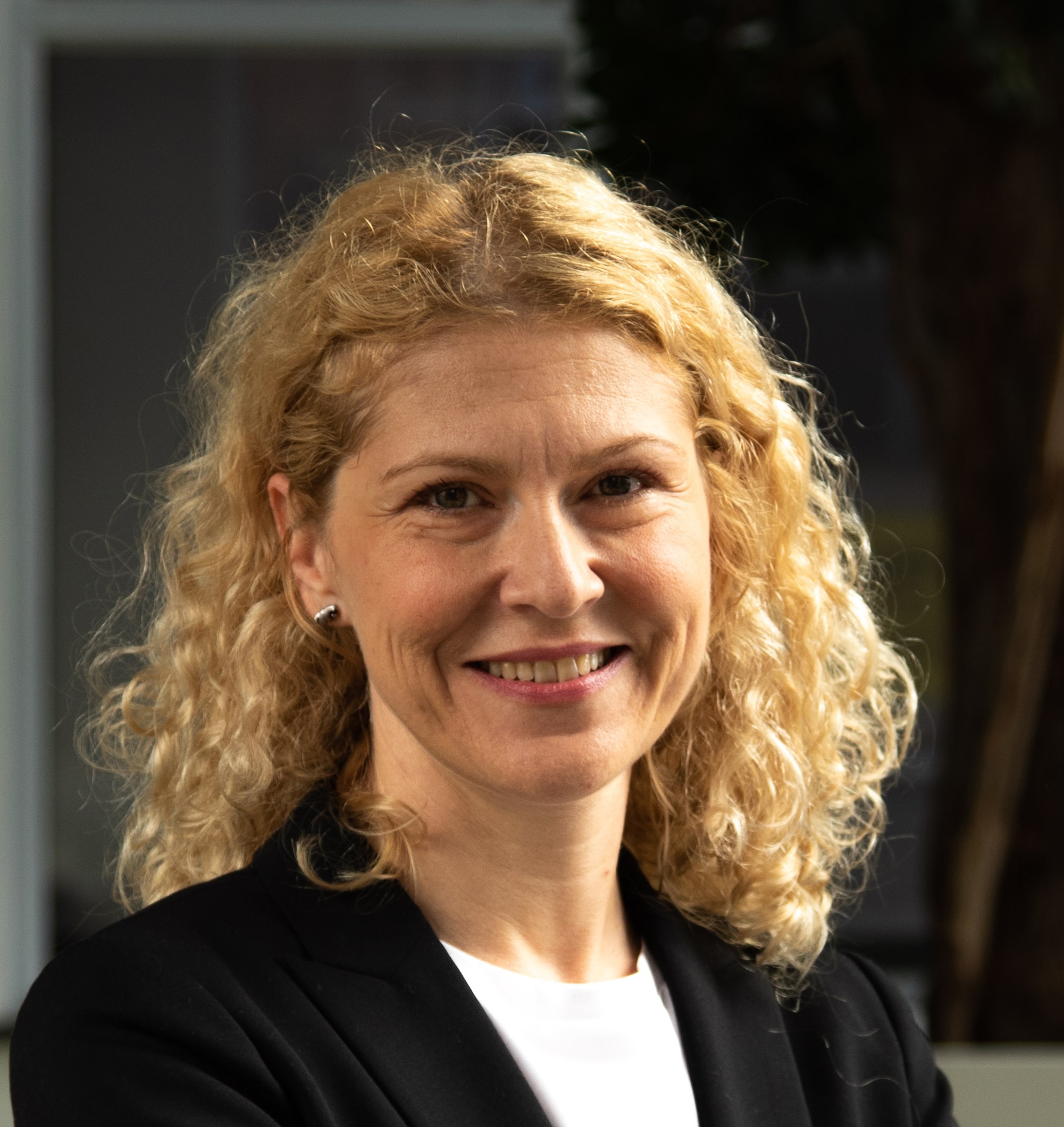 headshot of Olga Ioannou